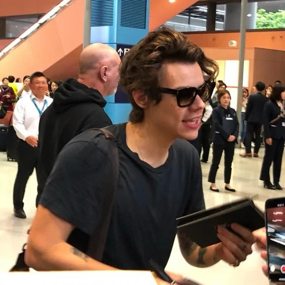 Saint Laurent Black Sunglasses - Picture 13 of 14